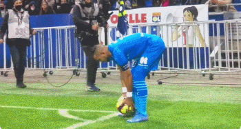 3DMAX 和 Legacy 晋级 CS 亚洲锦标赛 2025 半决赛， Fnatic 和 FUT 被淘汰