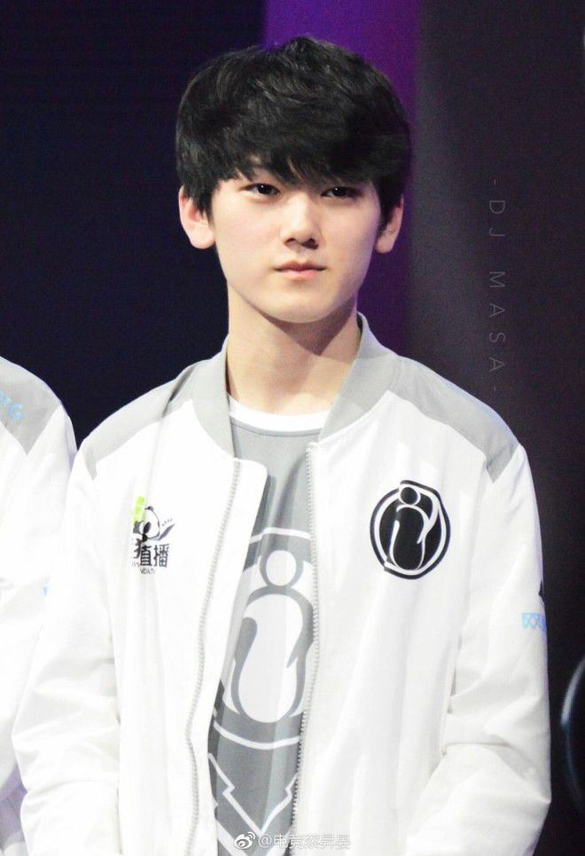 LPL春季季后赛因疫情延期一周，线下赛改线上赛